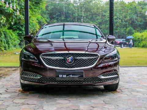 这款车一直没有便宜，颜色更绚