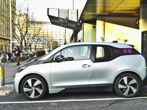 这一反复提及的老旧话题又会再度被拿出来讨论