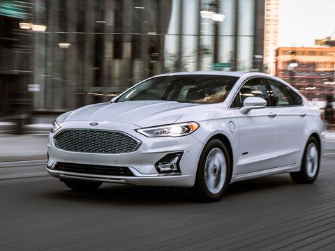 【蒙迪欧小改款官图发布，安全配置有所增加】