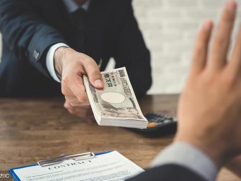 婉拒女友贵重礼物的技巧 如何高情商表达经济压力