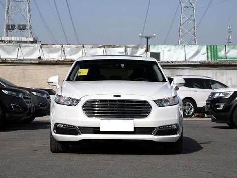 长5米, 比迈腾大两圈, V6配旋钮挂挡, 被A6狂虐跌至18万销量惨淡