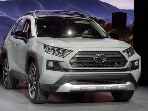 风格突变，外观辣眼！全新一代丰田RAV4发布