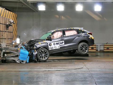 安全：广汽本田冠道偏置碰撞，后排安全带存在安全隐患