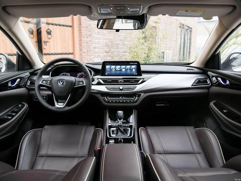 十万元国产只能选SUV？这些轿车也值得一看