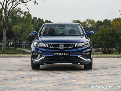 舅舅推荐我买思域, 我却买了这台车, 老婆知道后笑得合不拢嘴