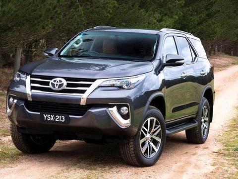 丰田“小霸道”来了，纯进口不到30万，2.7L+6AT，放弃汉兰达