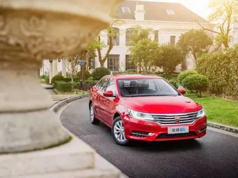 荣威i6，自主紧凑级轿车的抗旗者？