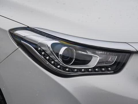 国内唯一白菜价国产B级车，四轮独悬＋ESP搭177马力，油耗才5毛