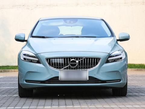 沃尔沃被逼急了！新车比宝马3系更拉风，2.0T纯进口仅售18万