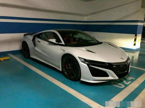 在国内却总被人当成长安，这款本田车比宝马760贵了不止一个档次