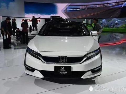 史上最牛日系能源车，不需加油或充电。“喝”三分钟能跑700公里