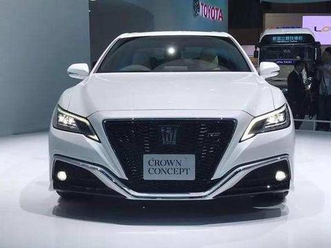 全新皇冠皇者归来, 颜值逆天, 挑战奥迪A4L!