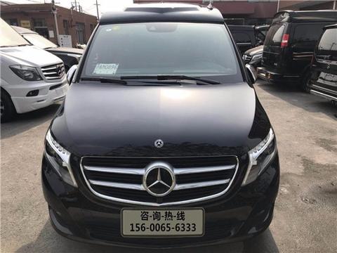 奔驰V260L尊贵加长版红碳版隐藏6座每一丝细节的精雕细琢