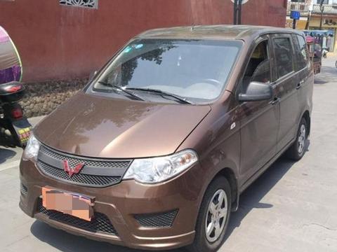 落地价5万，现在只需3万，坐人拉货毫无压力，大学生创业也买得起