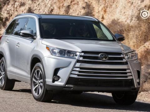 每天都被完爆的汉兰达终于怒了，推6座222版车型，6年免检