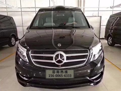 2018款奔驰V260L妖冶的美杜莎陪你一路前行