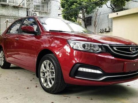 被宝骏310逼急了！这款车比捷达还好看，降价后仅5万，和帝豪同门