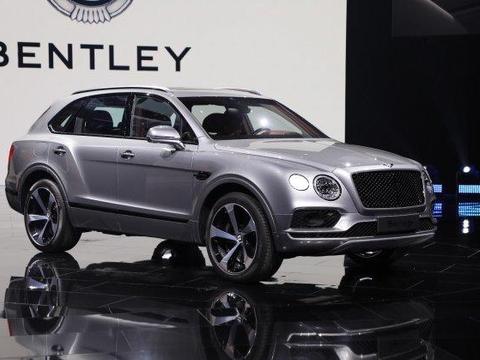 宾利添越 V8国内首发亮相 降低入门门槛