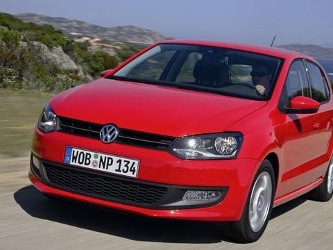 大众POLO是我们大家都熟知的一款小型车了