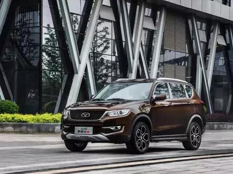 10.1寸大屏，17寸轮圈，3D实景泊车，这车智能互联能和博越叫板