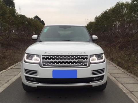 司机无意从老板的路虎揽胜中找到当年的发票，看了价格后感叹良久