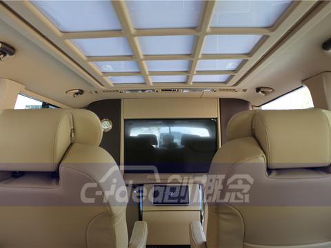 安逸的旅途时光——大众凯路威T6全隔断内饰改装