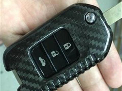 浙江一男子爆改18万思域，还放话“输了烧车”，结果车主真输了！