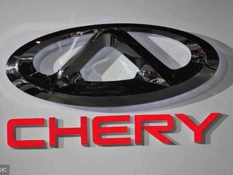 90后小伙一意孤行买艾瑞泽5，结果被老婆数落在家没地位