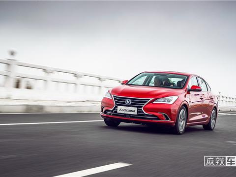 智能配置远超同级 第二代逸动要逆天