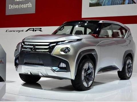 这车上市后，普拉多地位不保，3.0L+V6，20万比路虎气派