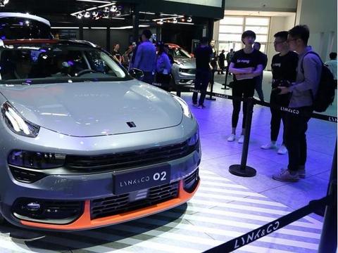 领克02携三缸机挑战马自达CX-4，心里没点那啥吗？