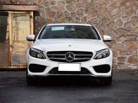 奔驰C180抠了标也是C200！