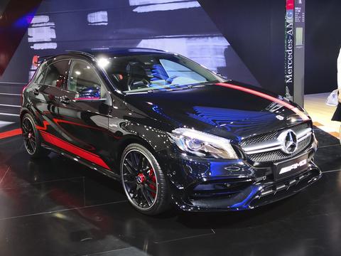 梅赛德斯-AMG A 45臻藏版在深港澳车展亮相