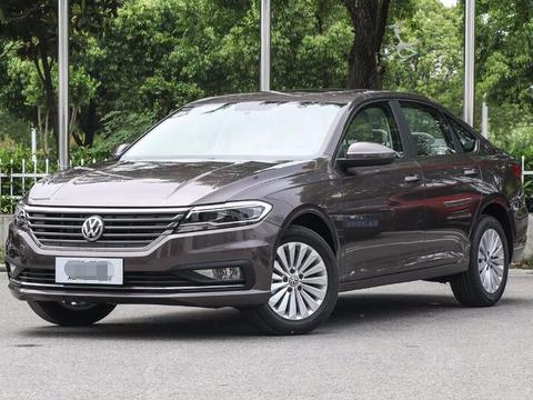 同门兄弟战相爱又相杀, 全新朗逸Plus对比大众新宝来