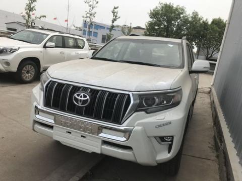 2018款霸道4000全面解析 港口现车价格配置介绍