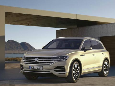 2018款大众途锐，配备3，0升V6TDI柴油发动机