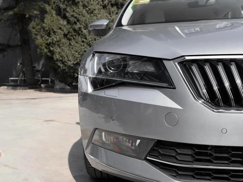 比迈腾更好的德系中级车，大掀背设计比捷豹美，仅14万起