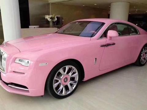 广州偶遇600万粉色劳斯莱斯魅影，颜值诱人，车主一定是美少女！