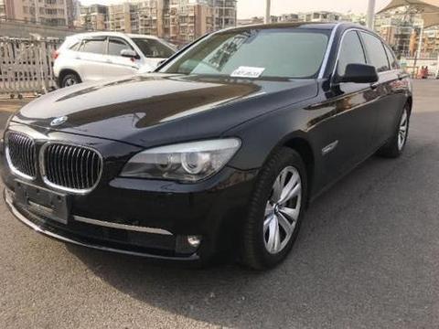 花26万买辆朋友的宝马730Li，车主打算做件事！让车增值百分之60