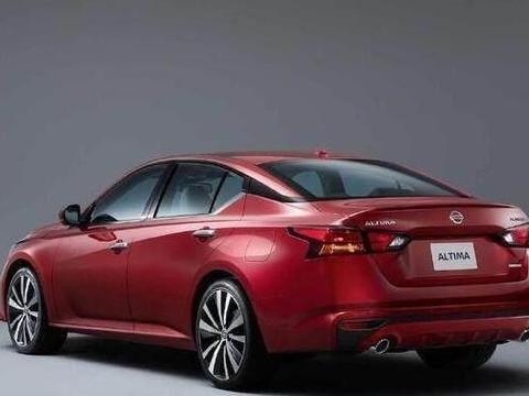 新天籁即将上市，全面加大，2.0T动力，雅阁凯美瑞心都要凉了