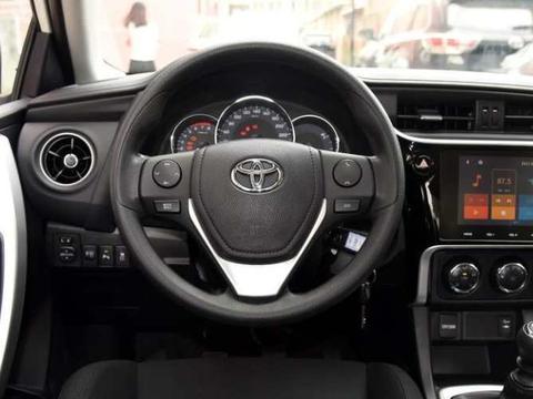 丰田终于开窍! 新车比高尔夫漂亮, 朗逸看了都羡慕, 仅8万太良心