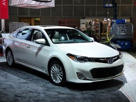 丰田最奢华轿车将上市，25万对标奥迪A4L，网友：皇冠没地位了