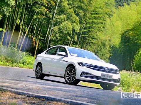 暴走在盘山公路上，全新一代宝来彻底激起了我的驾驶欲望丨试驾