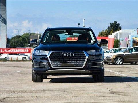 欧规版奥迪Q7再度降价，网友感叹，小弟Q5L还未上市就要完