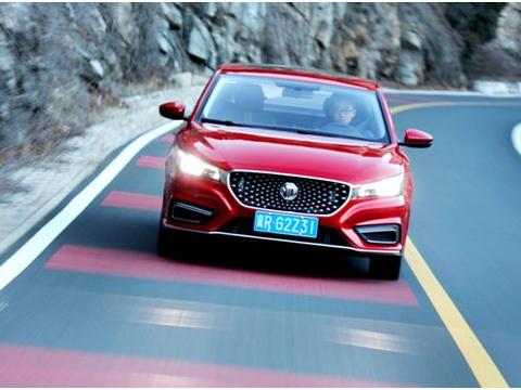 一下雨就塌方，韩寒在这差点翻车，名爵6挑战传说中的京北大环线