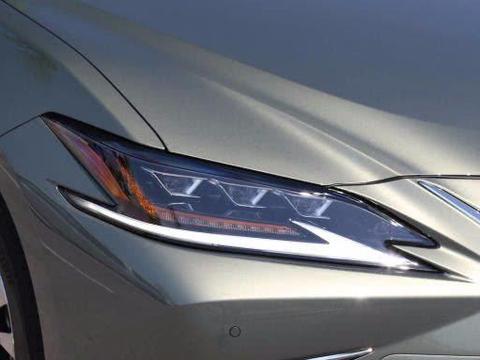 颜值吊打奔驰、奥迪，仅26万，网友：豪车，卖低价了！