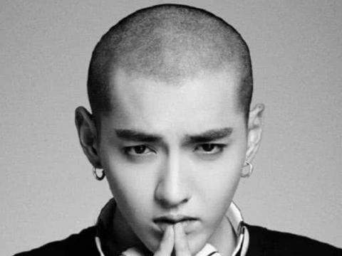 光头也不影响颜值的5位明星,吴亦凡独特气质,最后一位仪态万方
