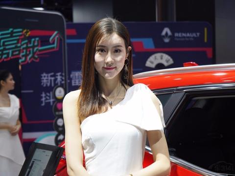 中国美女柔弱？西方美女大气国际范？这种认识在广州车展被颠覆了
