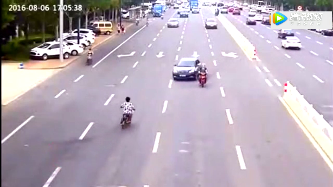 肆无忌惮的电动车，真的是害人害己，太欺负人了