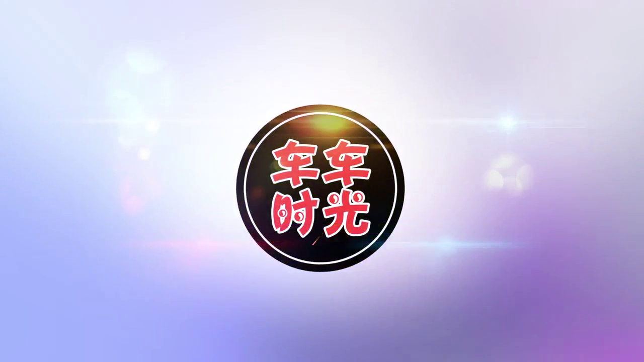 男子骑电动车等红灯，自己小孩被货车卷入车底，原因只是货车盲区